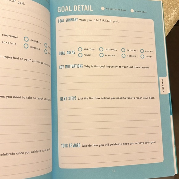 Full Focus Planner new. For people who find it easier to think on paper. - Picture 5 of 9